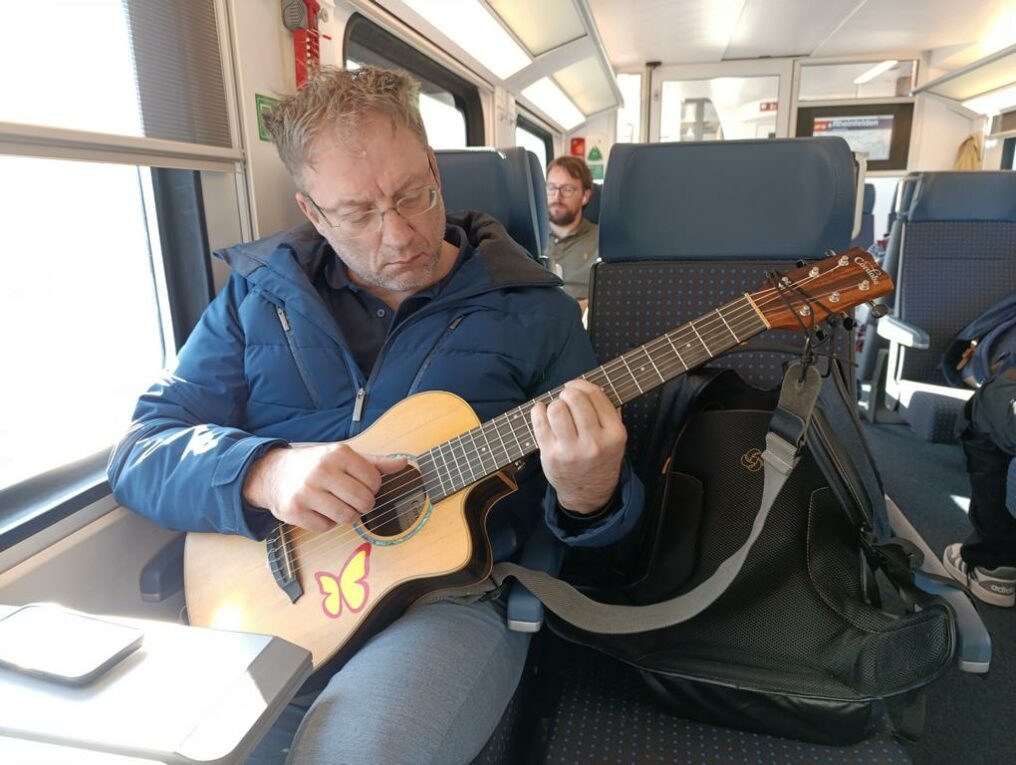 Spielen im Zug